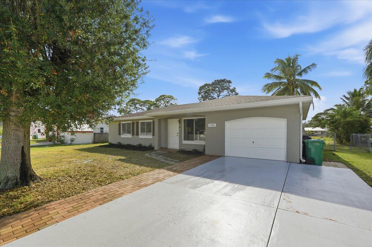 1969 SE Redwing Cir Circle, Port St. Lucie, FL 34952, Port St Lucie