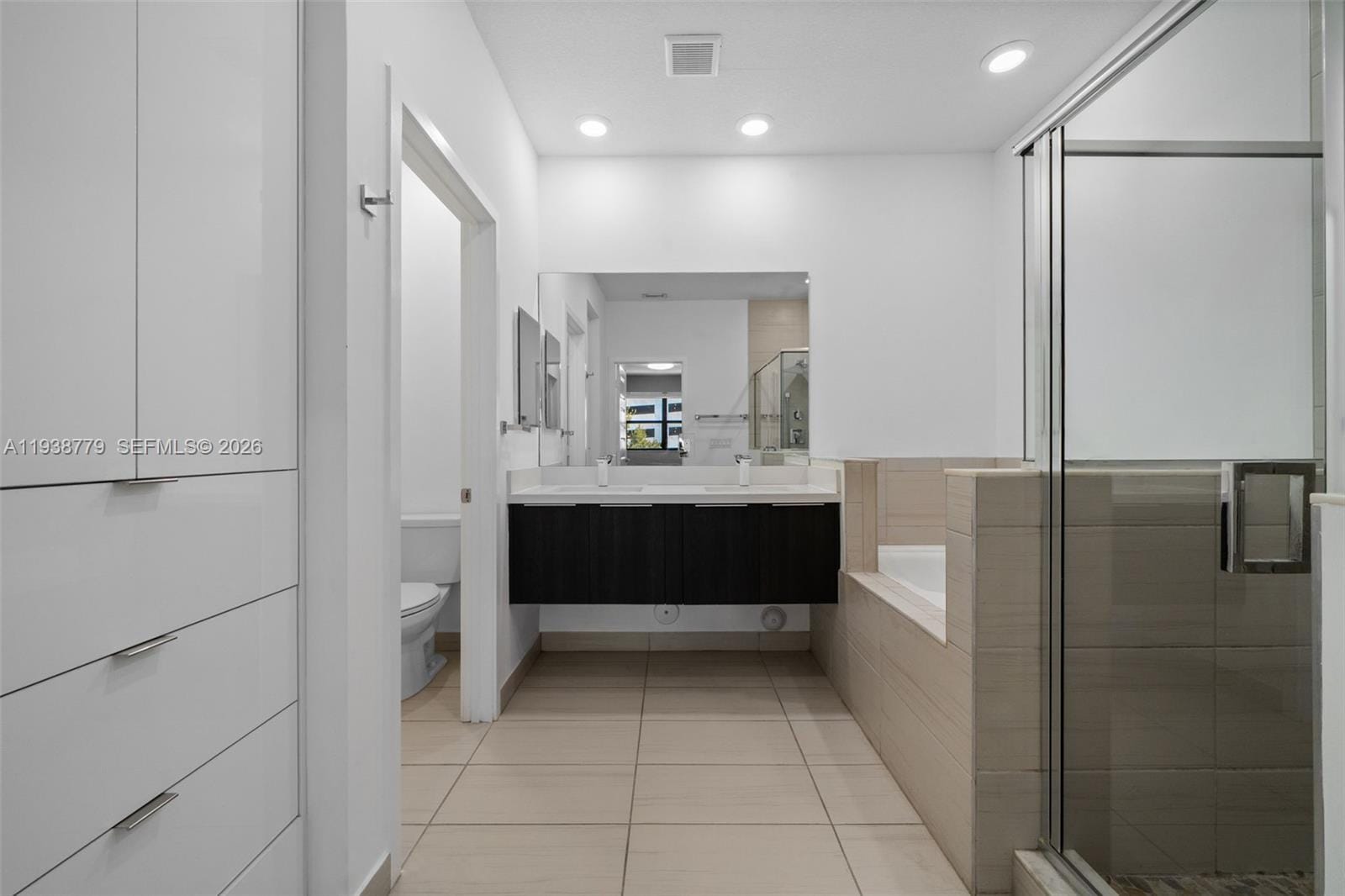 8106 NW 105th Court — photo 11