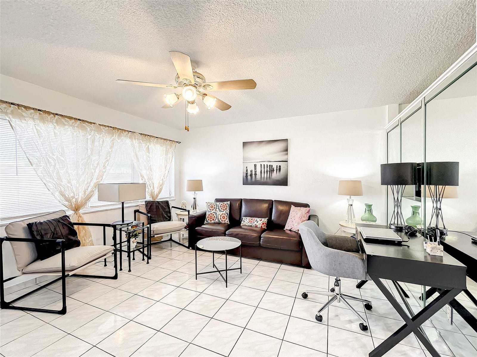 815 SW 10th Terrace 18V, Hallandale Beach, FL 33009 photo 2