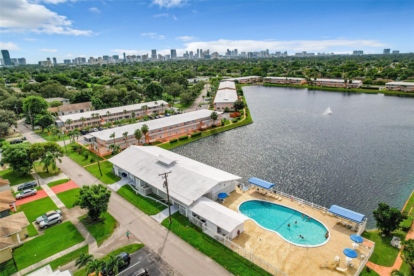 815 SW 10th Terrace 18V, Hallandale Beach, FL 33009 photo 18