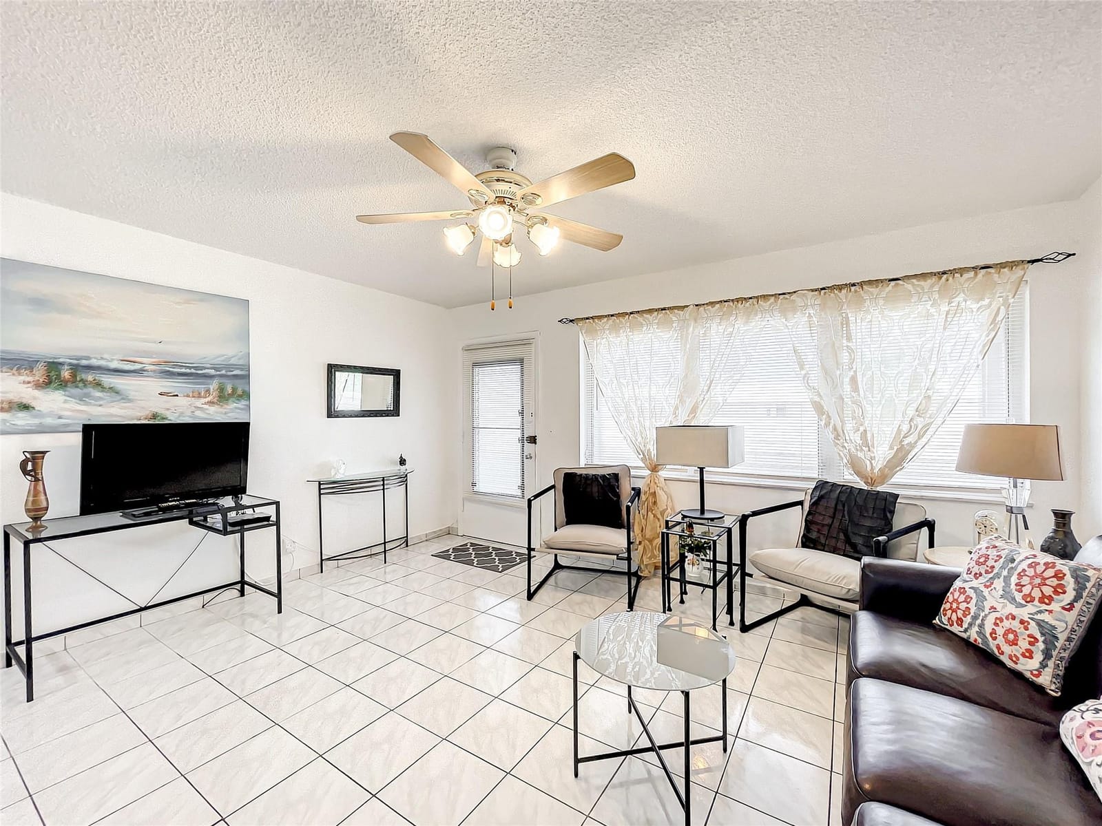 815 SW 10th Terrace 18V, Hallandale Beach, FL 33009 photo 3