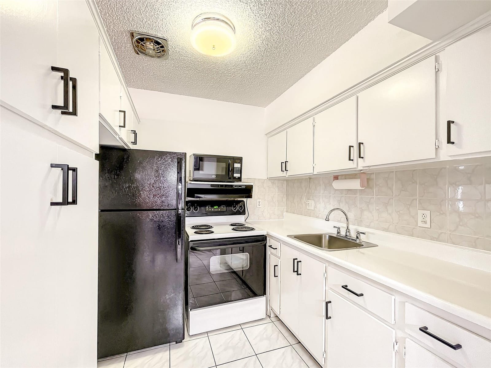 815 SW 10th Terrace 18V, Hallandale Beach, FL 33009 photo 7