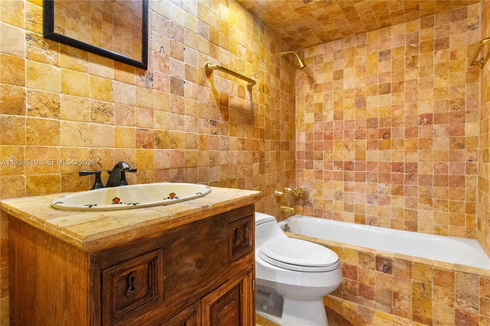 455 Paradise Isle Boulevard 402, Hallandale Beach, FL 33009 photo 15