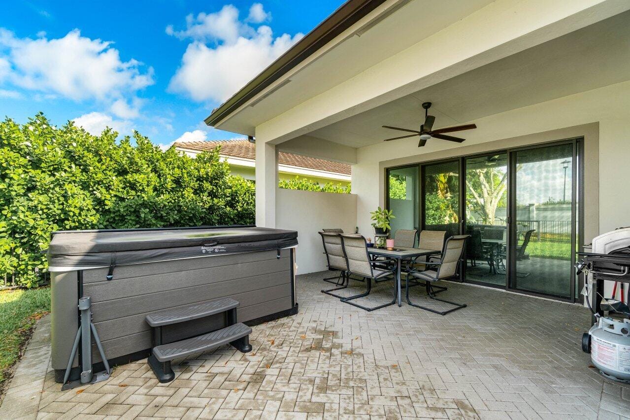 2928 Gin Berry Way, West Palm Beach, FL 33401 photo 13