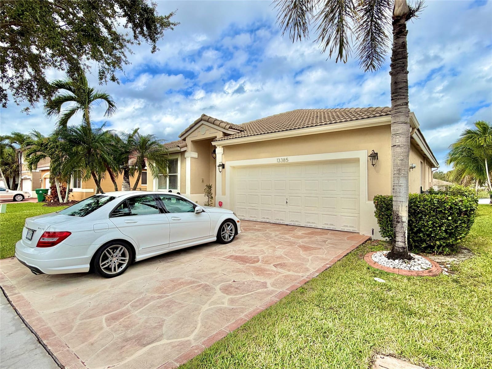 13385 SW 24th Street — photo 3