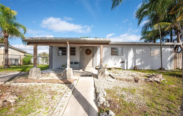 11431 SW 193rd Terrace, sold in South Miami Heights 1st A, Miami, FL