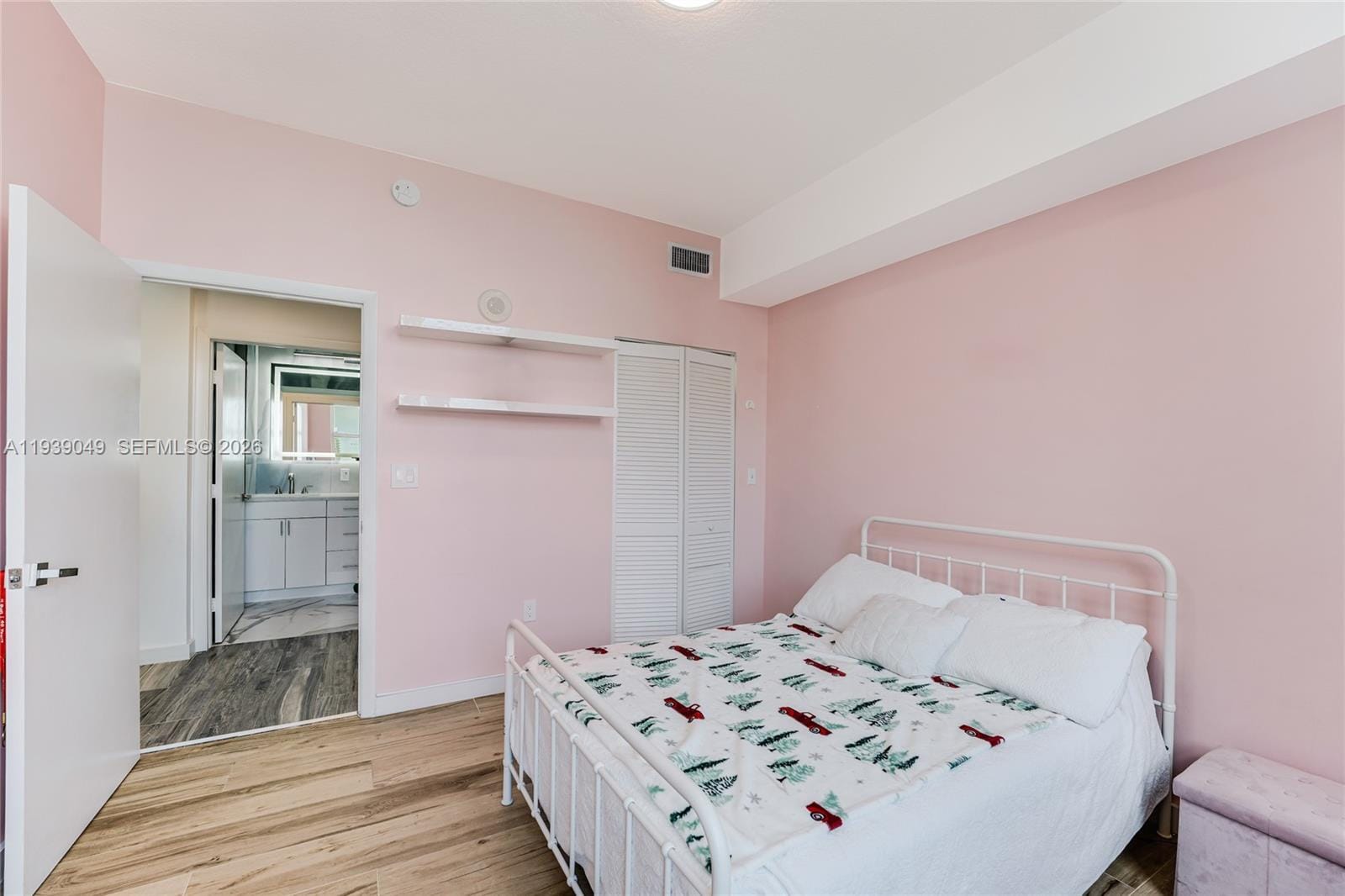 31 SE 5th Street 3918 — photo 9