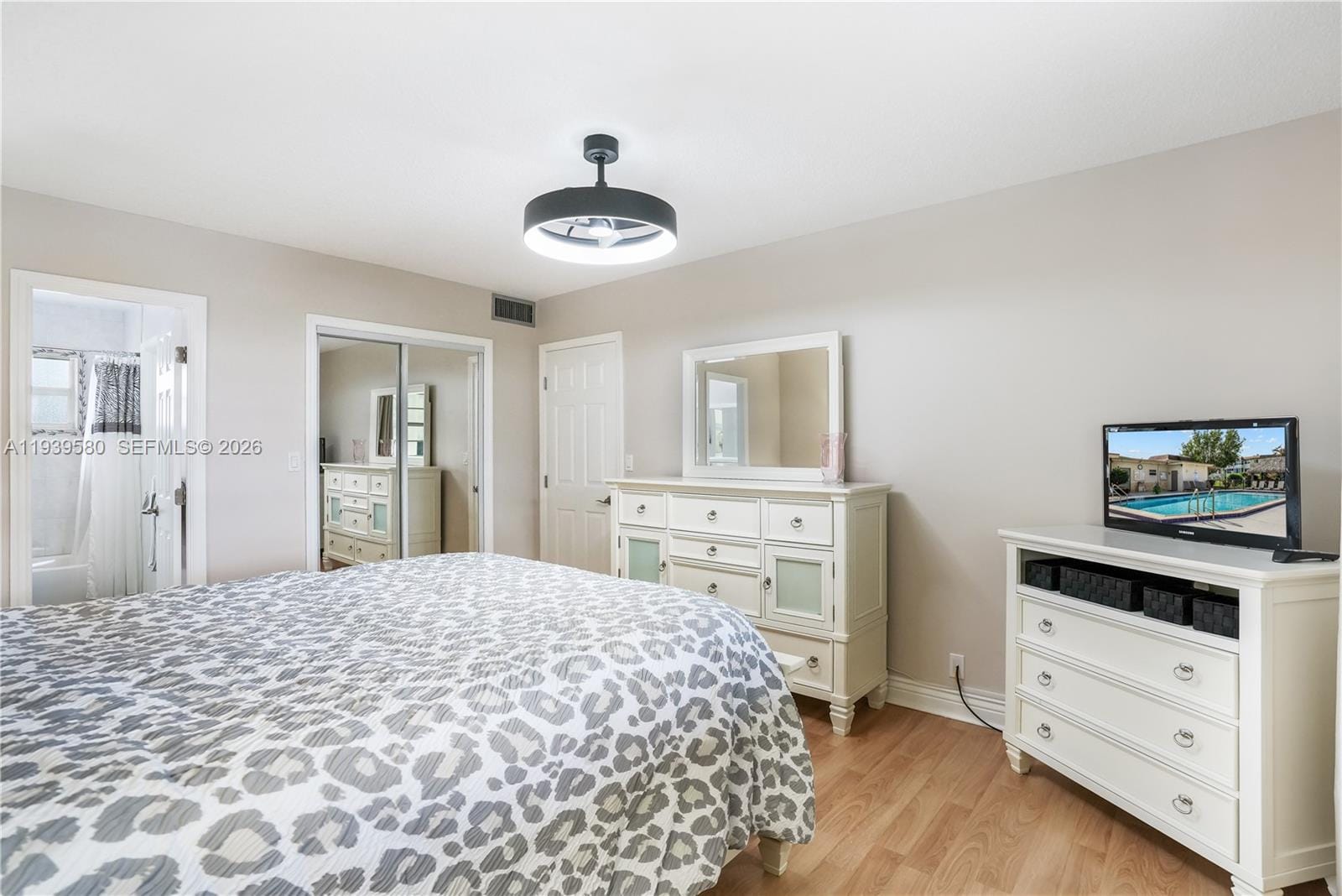 4801 NW 34th Street 406, Lauderdale Lakes, FL 33319 photo 14