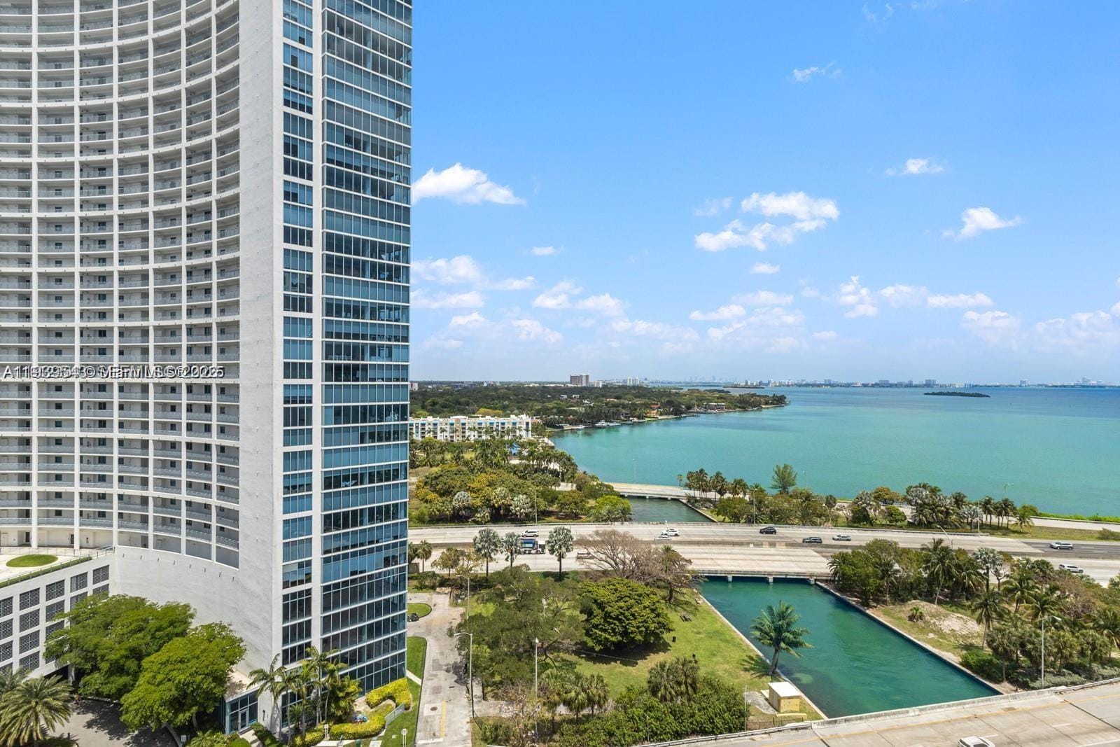 600 NE 36th Street 1810, Miami, FL 33137 photo 15
