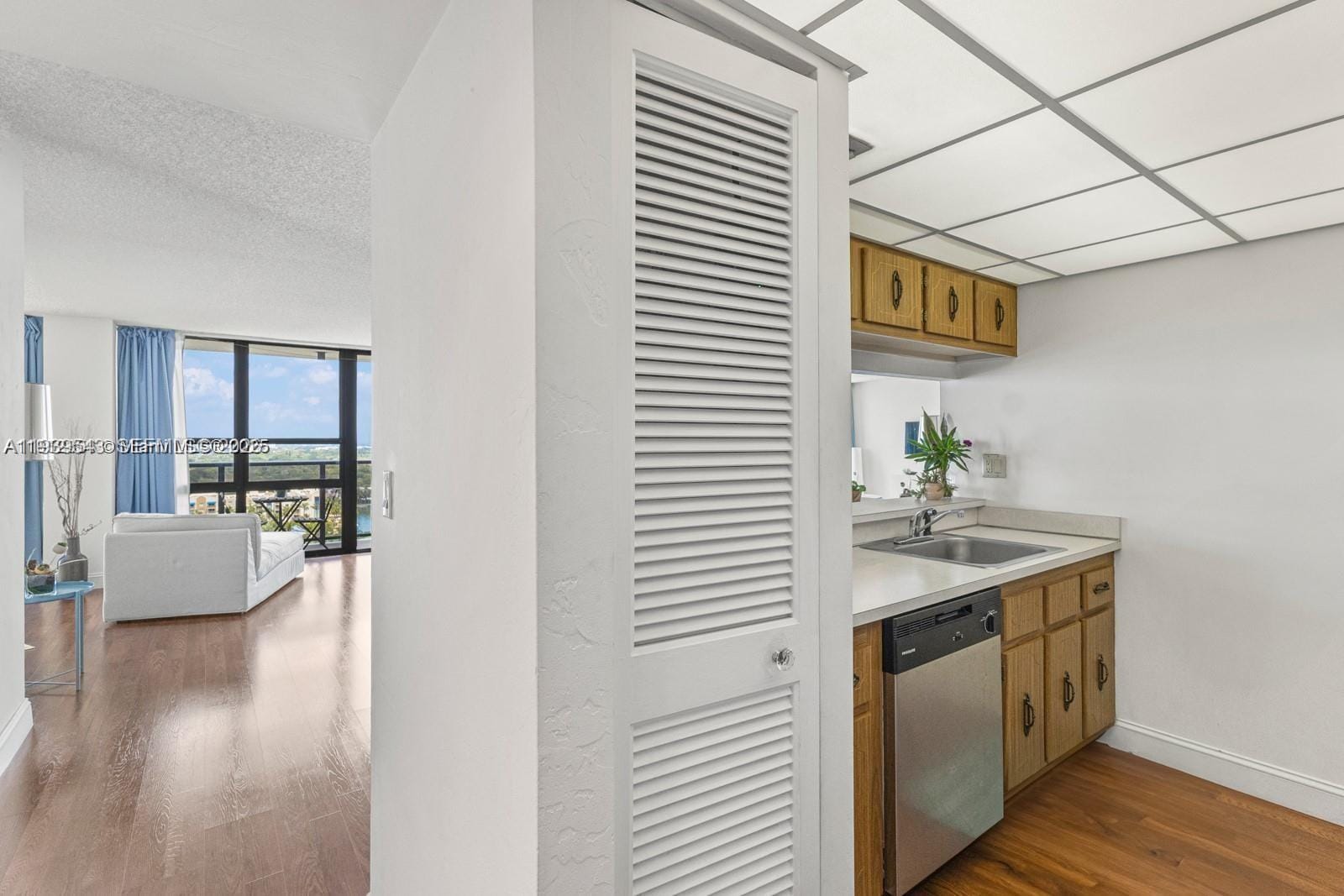 600 NE 36th Street 1810, Miami, FL 33137 photo 6