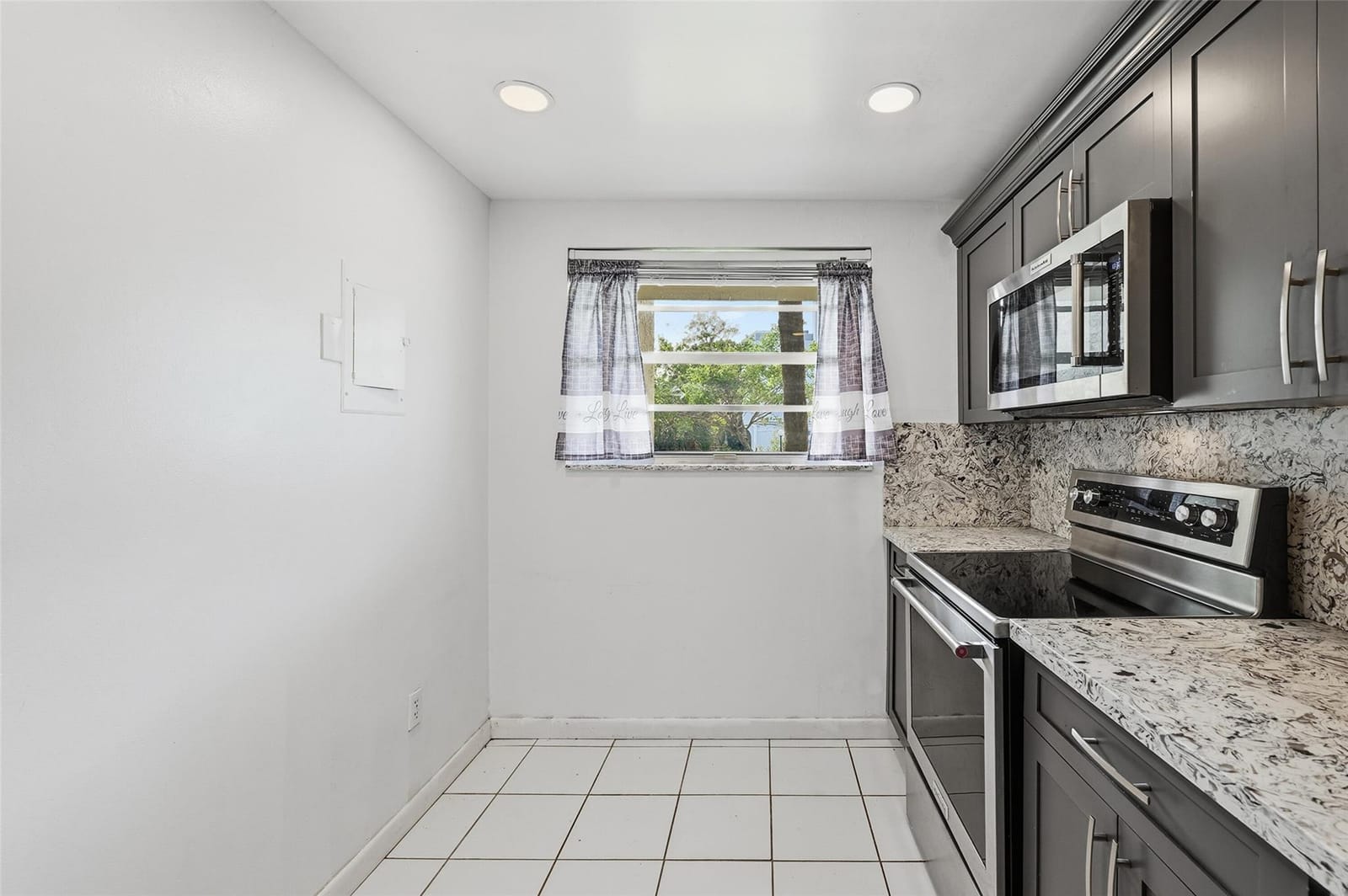 7500 NW 17th Street 110 — photo 10