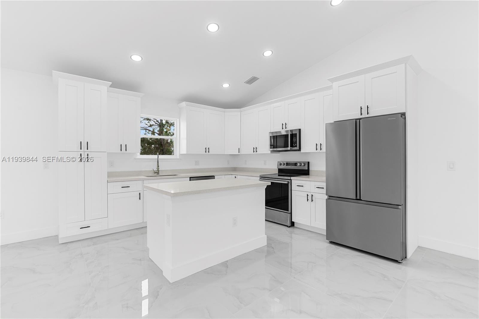 3117 W 64th W — photo 5