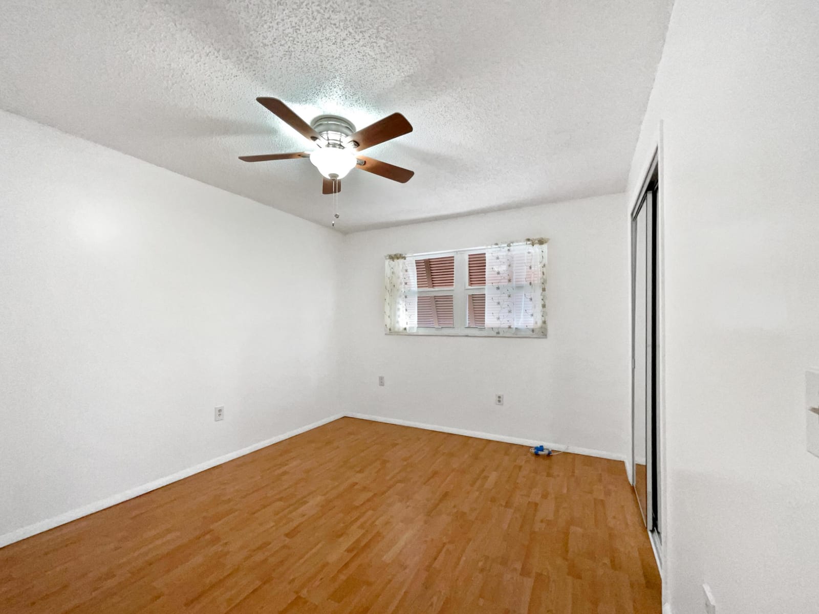8900 NW 11th Street, Pembroke Pines, FL 33024 photo 13