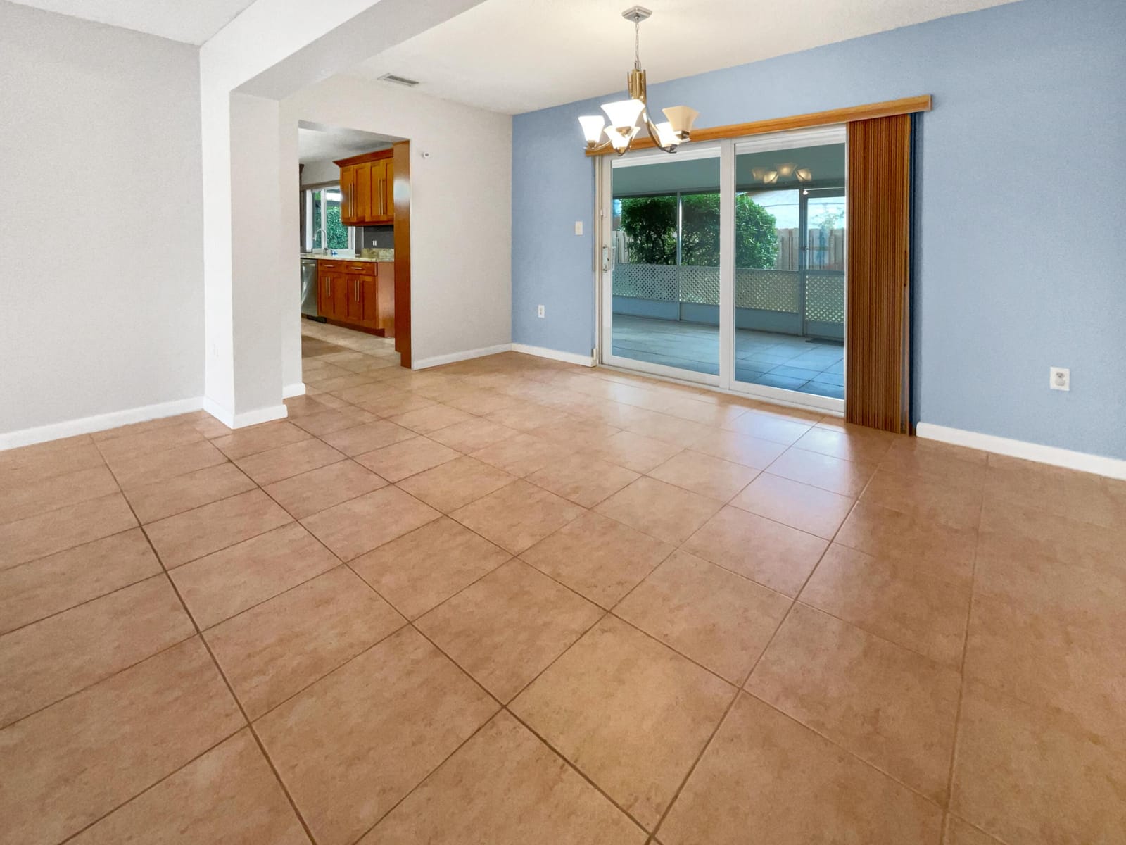 8900 NW 11th Street, Pembroke Pines, FL 33024 photo 18