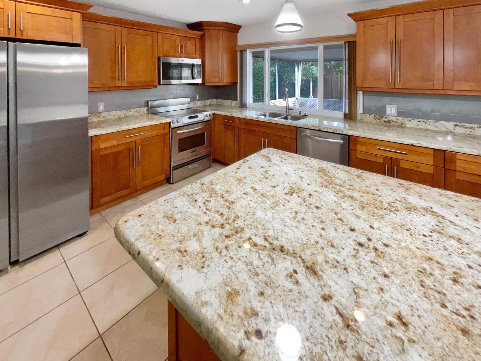 8900 NW 11th Street, Pembroke Pines, FL 33024 photo 22