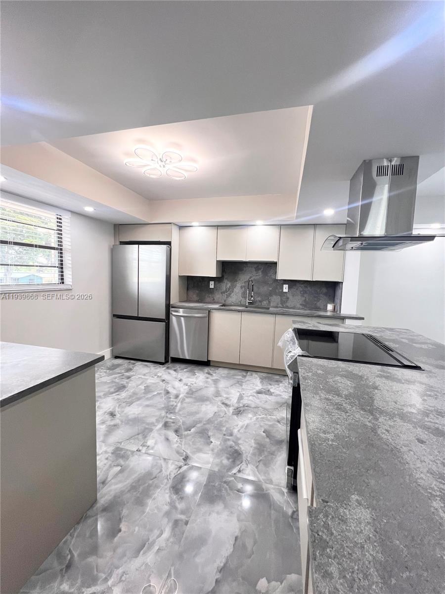 4930 E Sabal Palm Boulevard 206 — photo 12