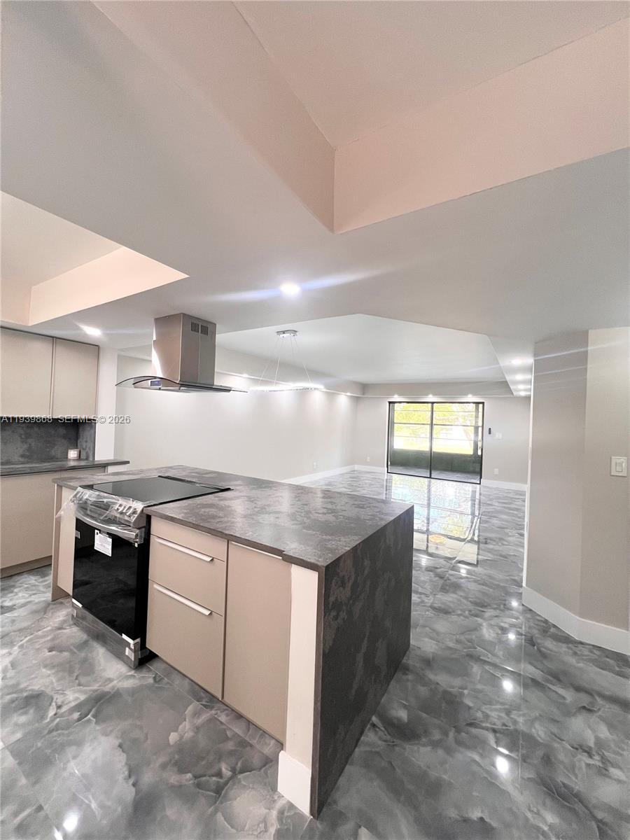 4930 E Sabal Palm Boulevard 206 — photo 5
