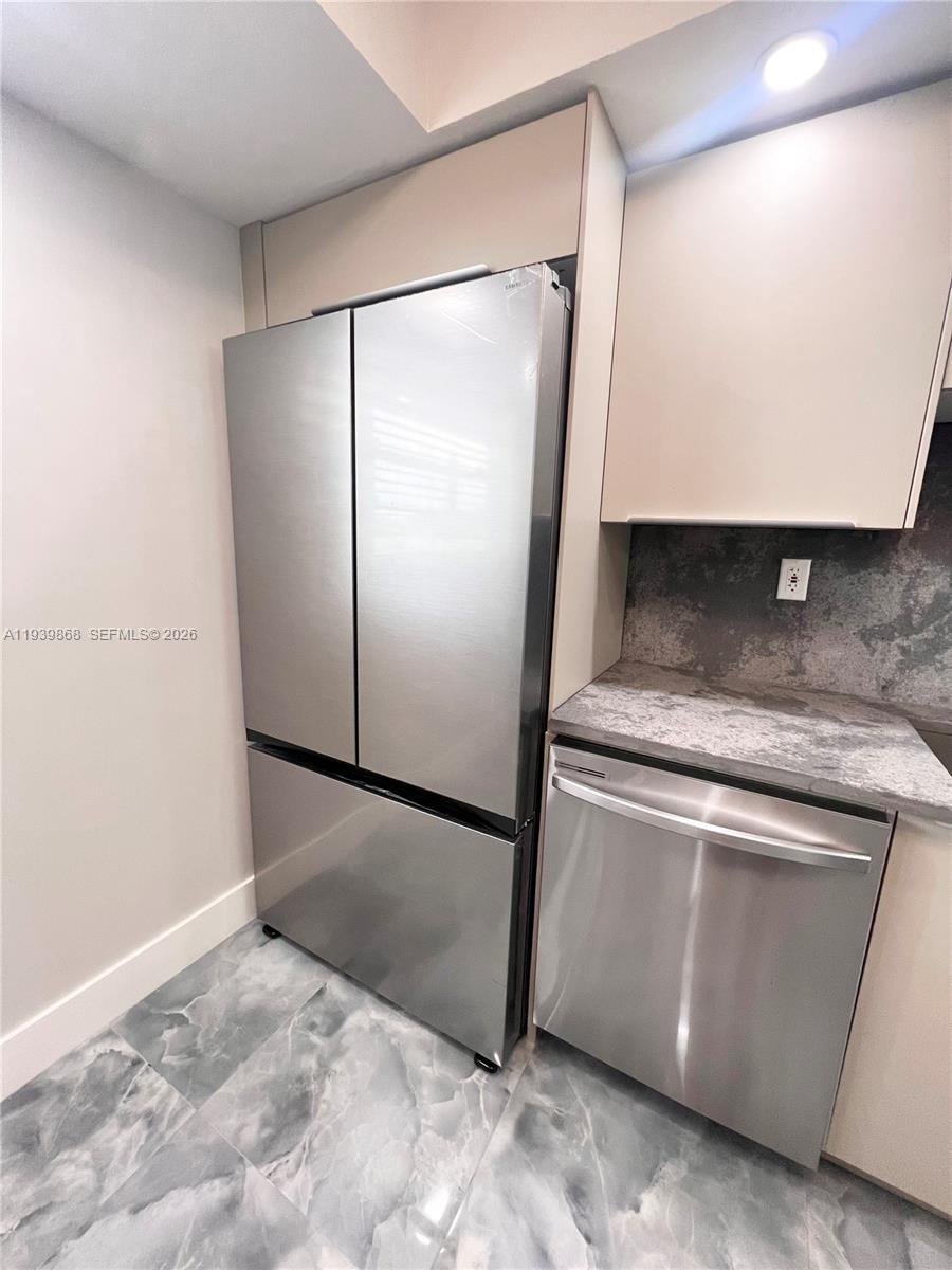 4930 E Sabal Palm Boulevard 206 — photo 8