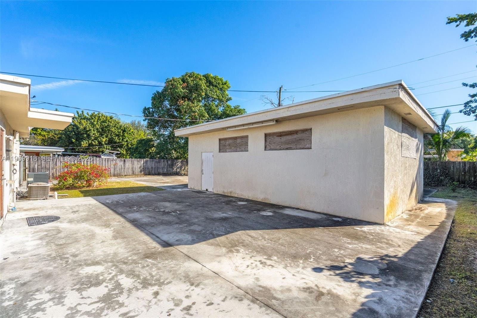 3274 NW 100th Street, Miami, FL 33147 photo 4
