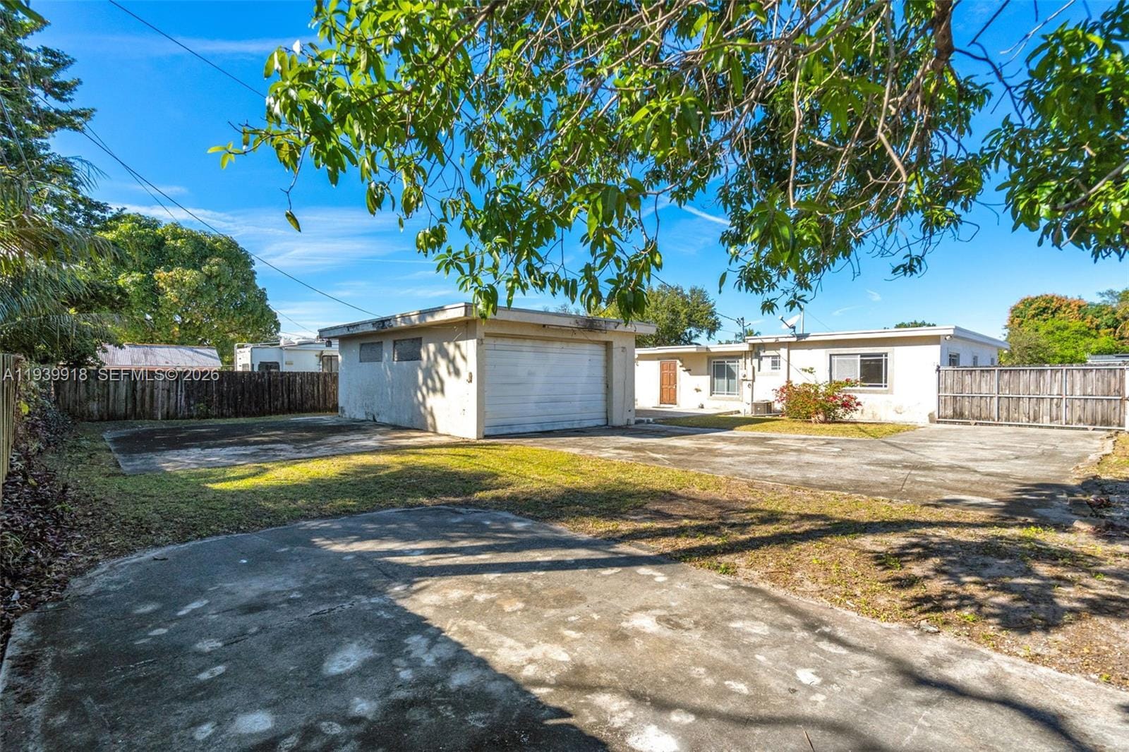 3274 NW 100th Street, Miami, FL 33147 photo 5