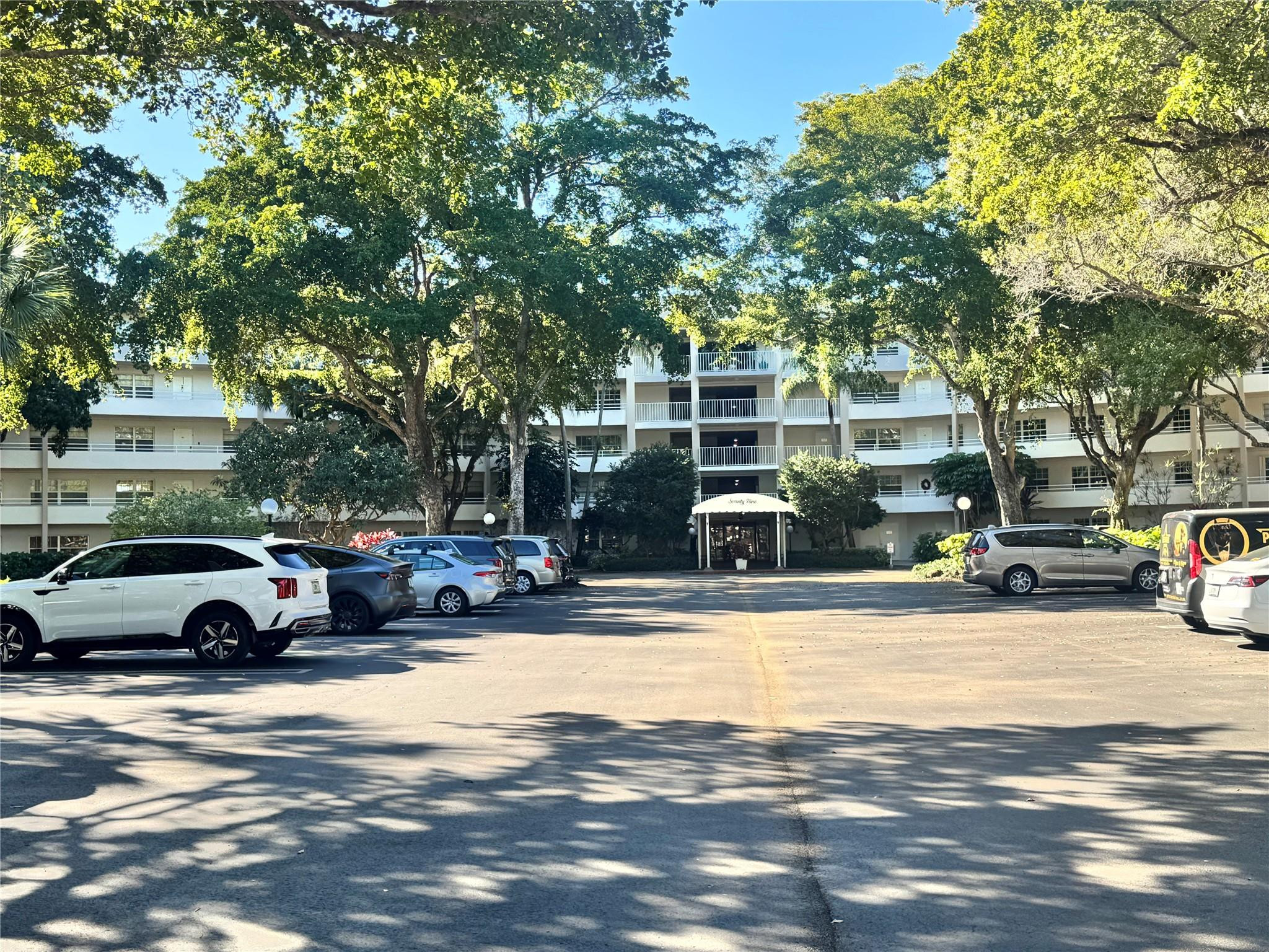 3980 Oaks Clubhouse Drive 405, Pompano Beach, FL 33069, Pompano Beach