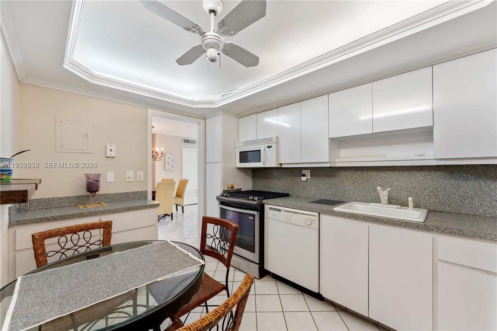 3140 S Ocean Drive 212 — photo 8