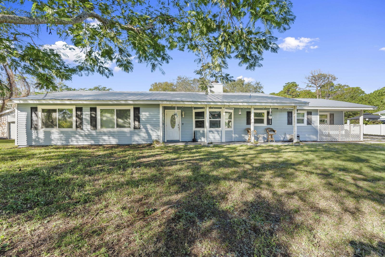 5201 Seagrape Drive — photo 2