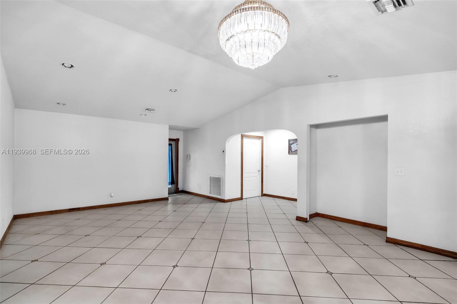 4501 SW 26th Street — photo 9