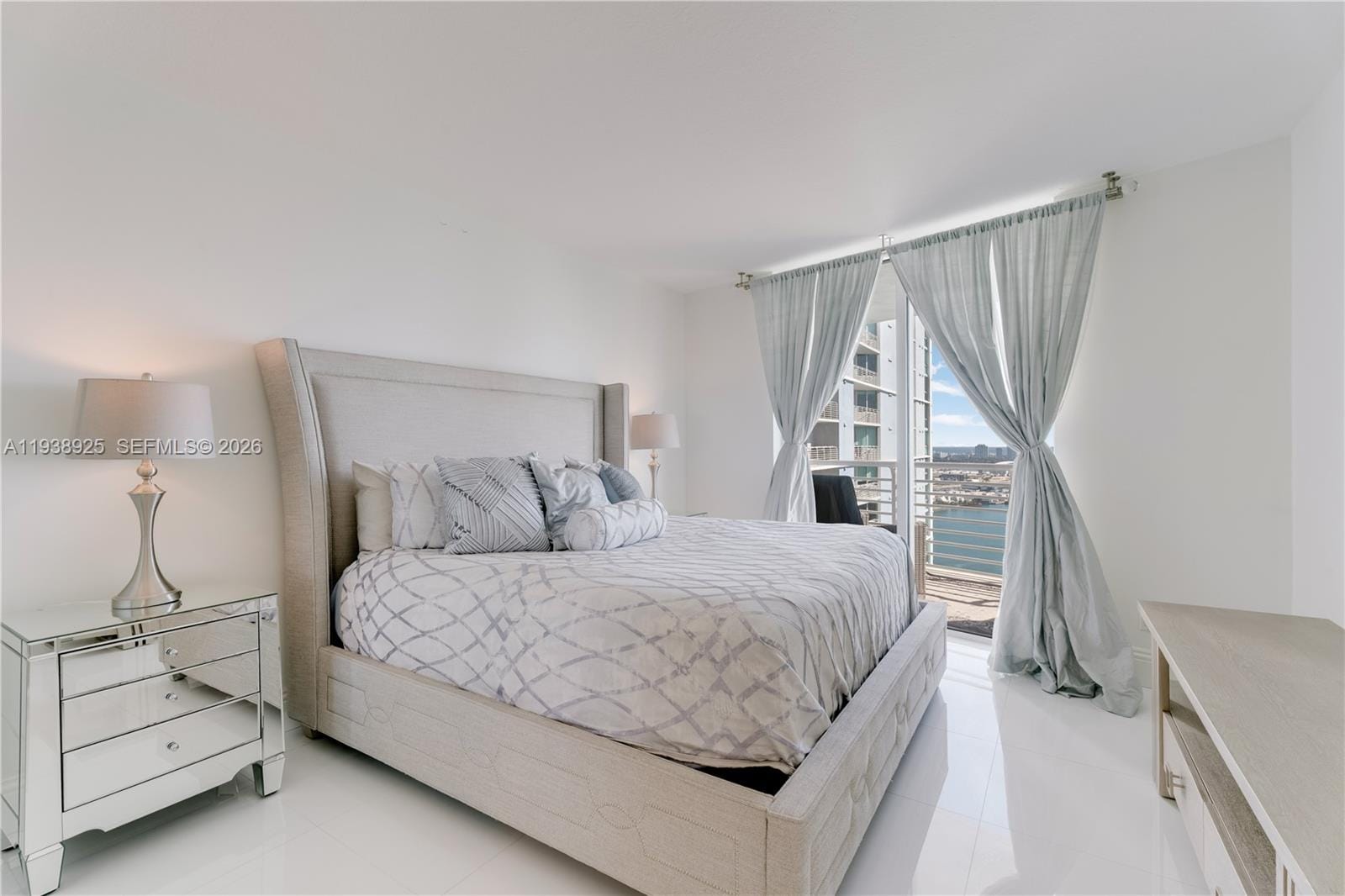 325 S Biscayne Boulevard 3723, Miami, FL 33131 photo 11