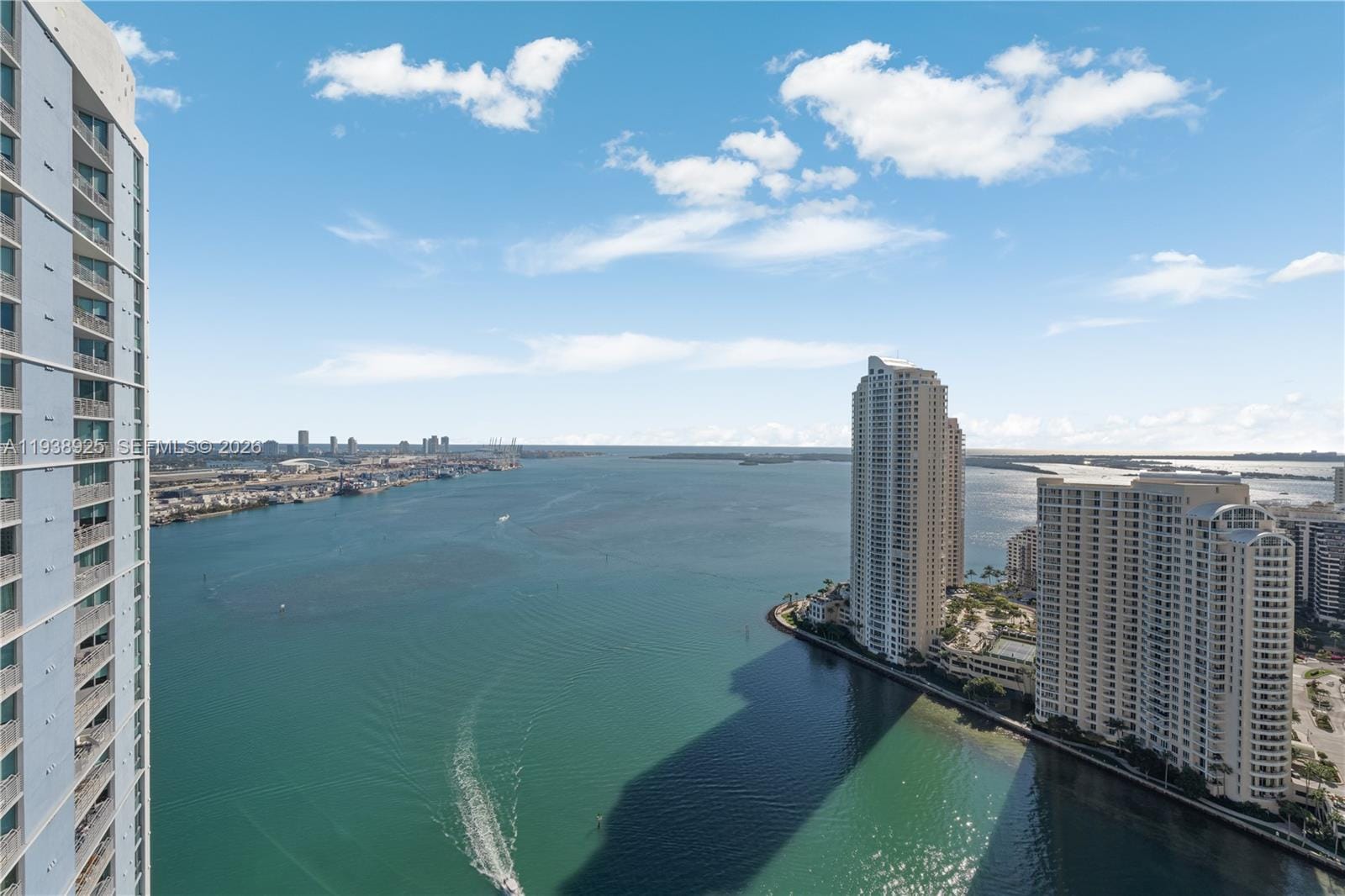 325 S Biscayne Boulevard 3723, Miami, FL 33131 photo 22