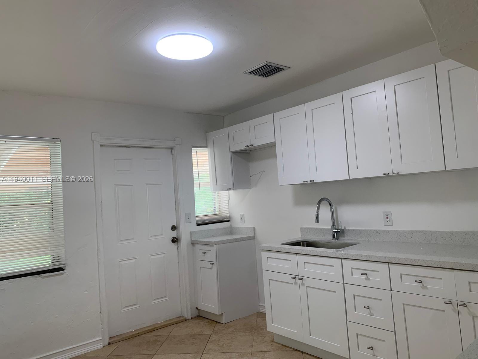17 Edmund Road, West Park, FL 33023 photo 4
