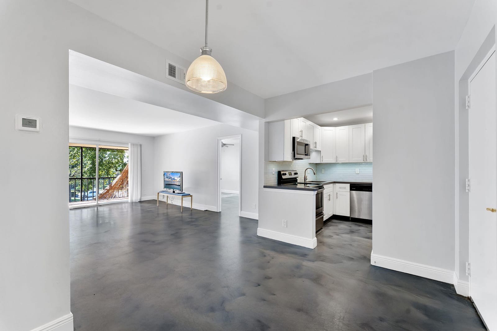 470 NW 20th Street 3070 — photo 12