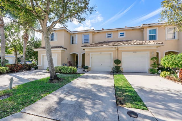 1515 Buckingham Avenue 1515, sold in Towne Place, Wellington, FL