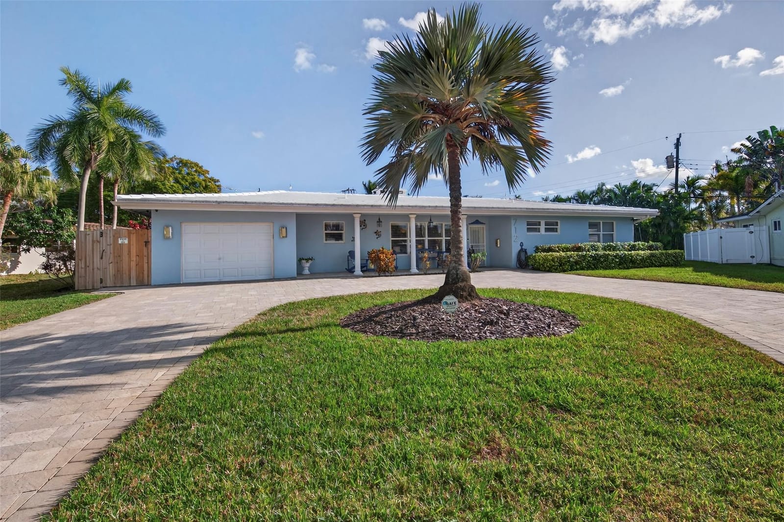 712 NW 29th Court — photo 4