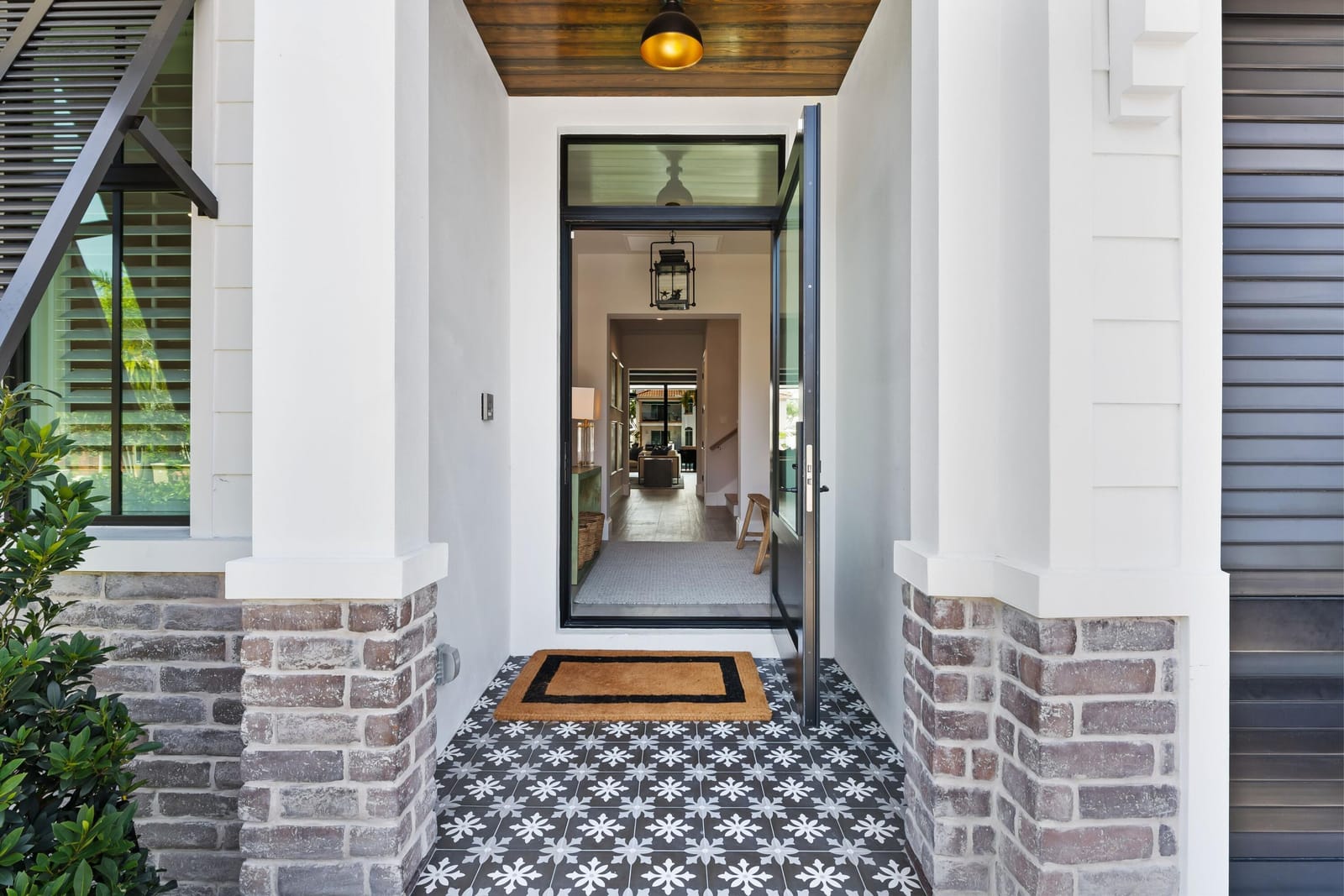 319 Coconut Isle Drive 3 — photo 4
