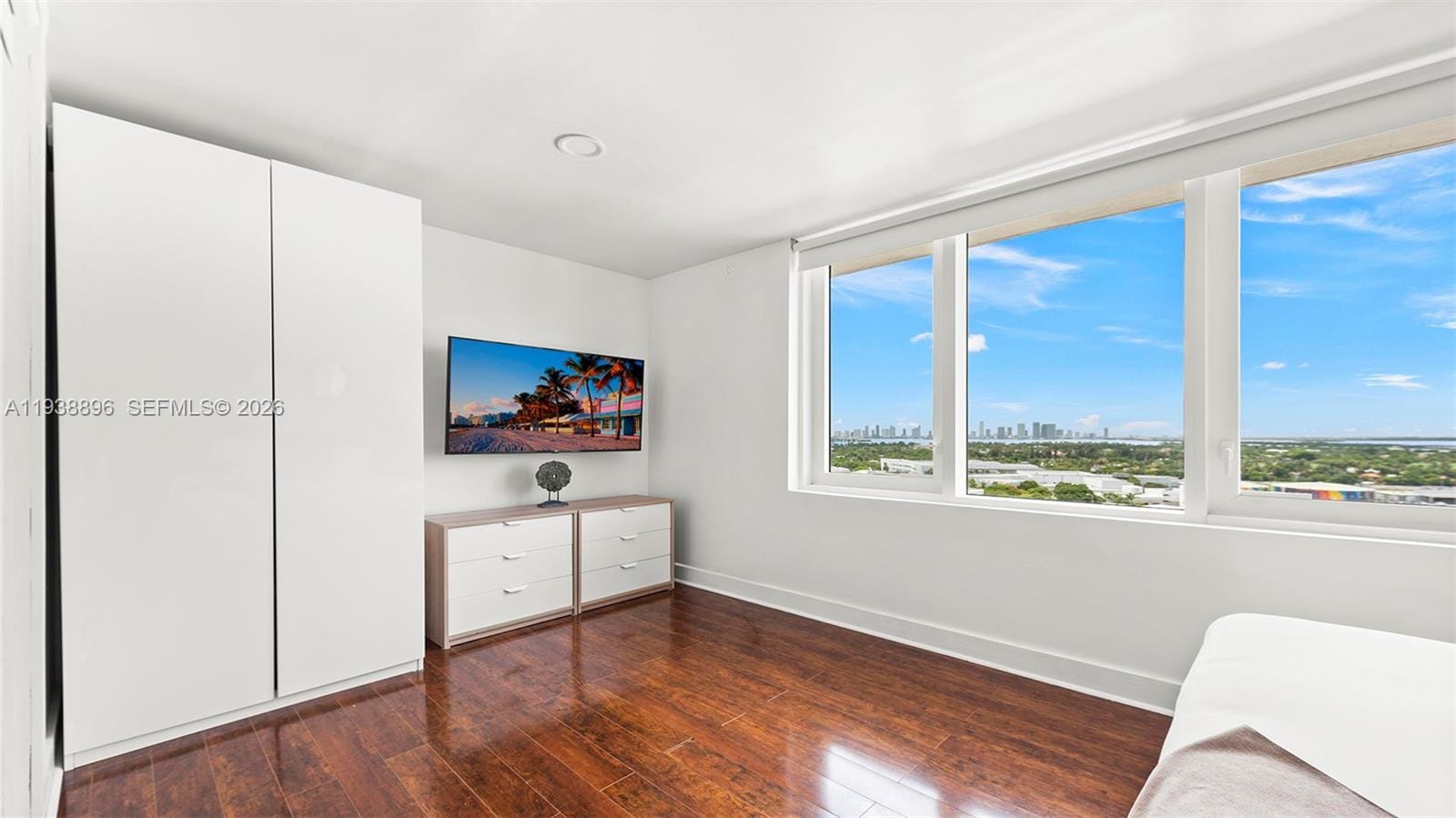 2301 Collins Avenue 1632 — photo 7