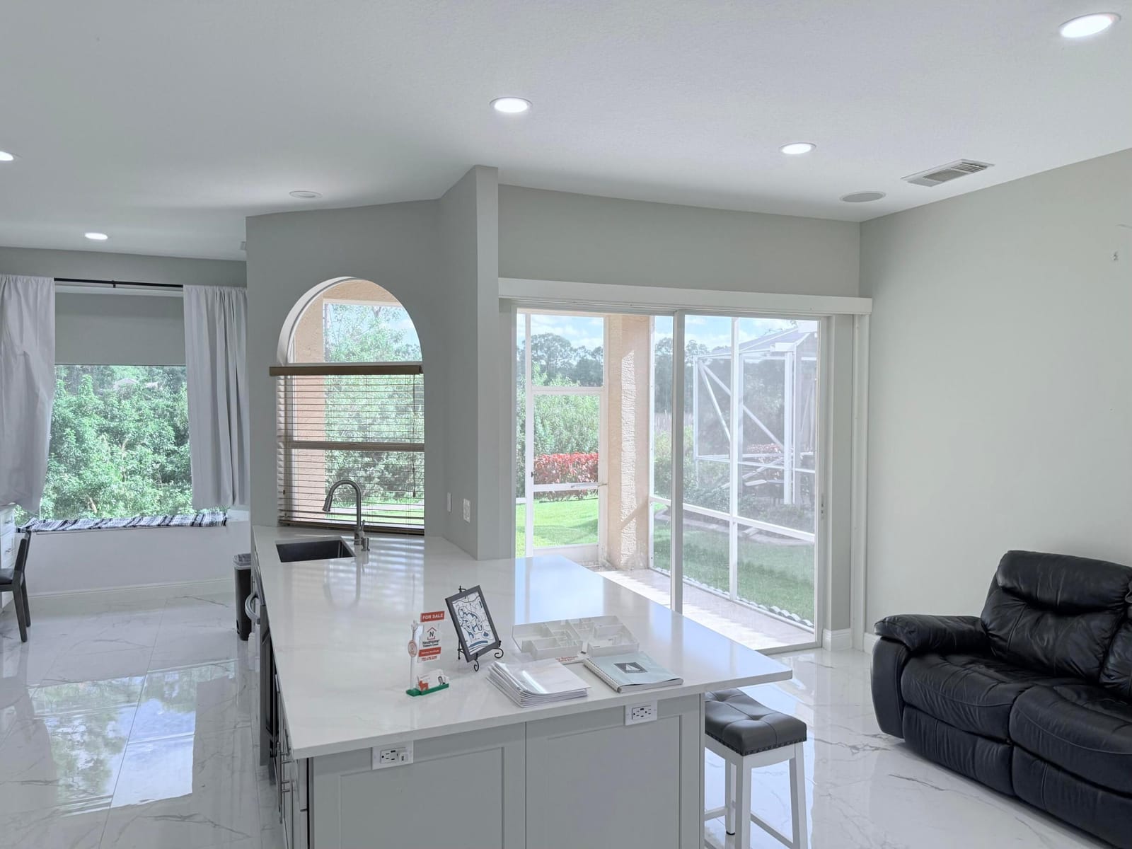 861 SW Munjack Circle — photo 3