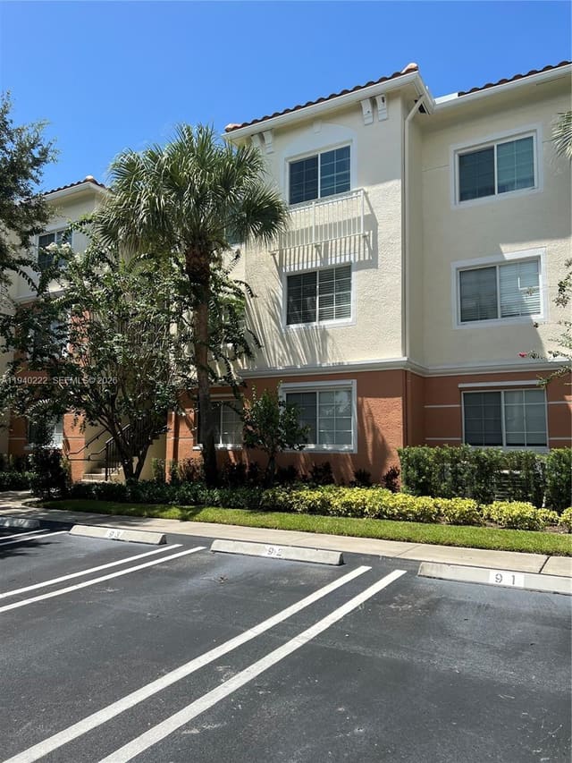 9857 Baywinds Drive 9111, sold in Mezzano Condo, West Palm Beach, FL