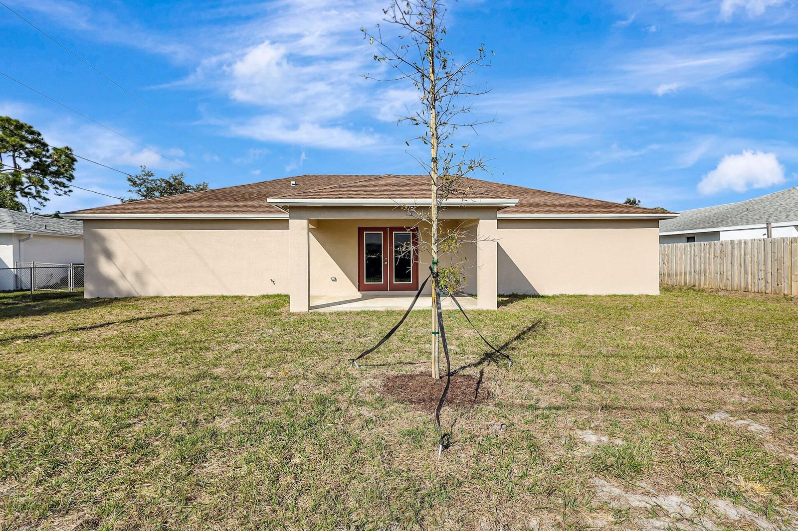 5832 NW Coosa Drive — photo 3