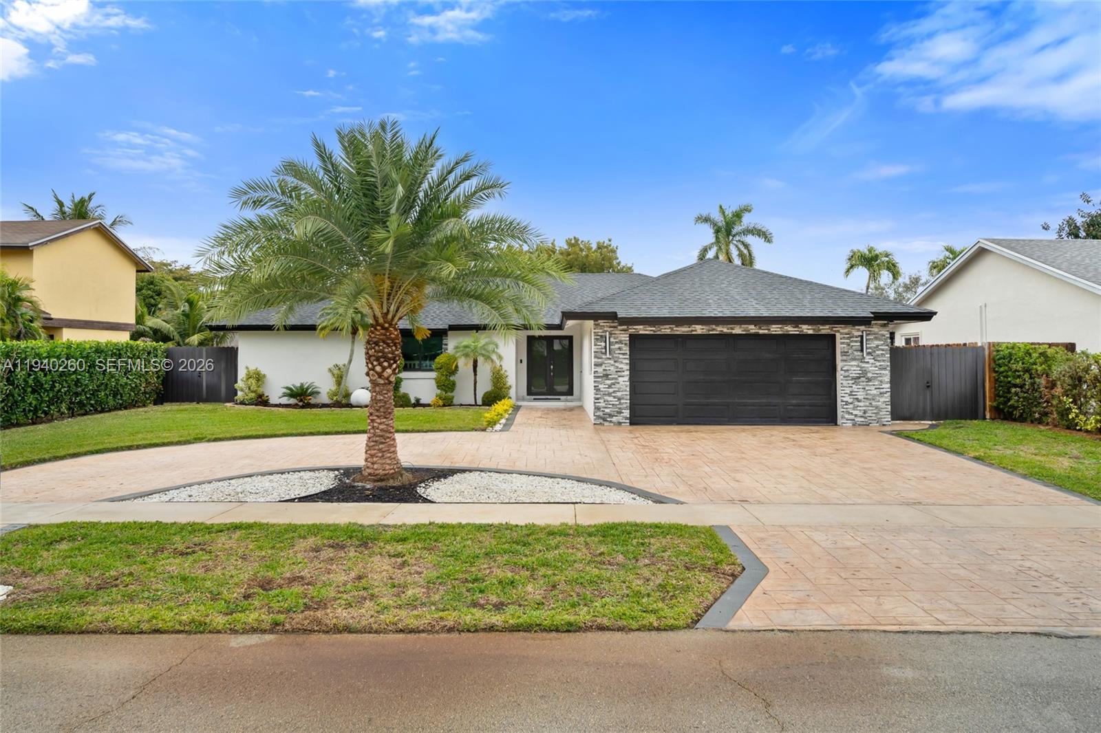 730 SW 95th Terrace, Pembroke Pines, FL 33025, Pembroke Pines