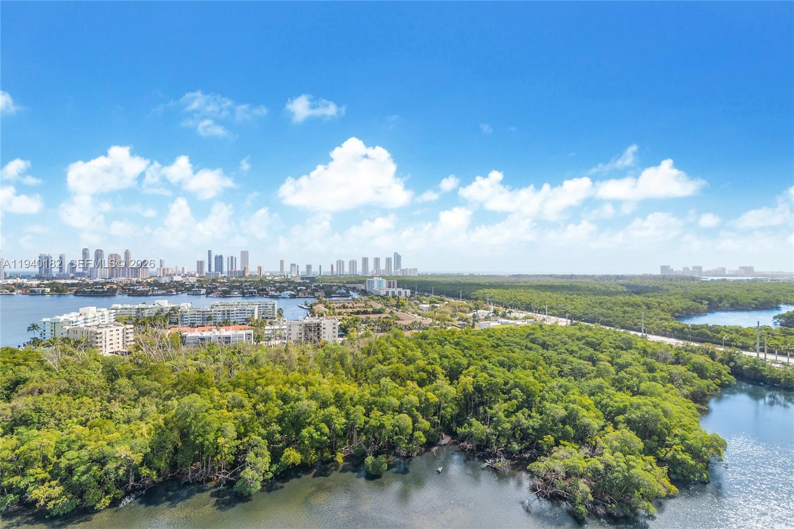 16385 Biscayne Boulevard 2017, North Miami Beach, FL 33160, North Miami Beach