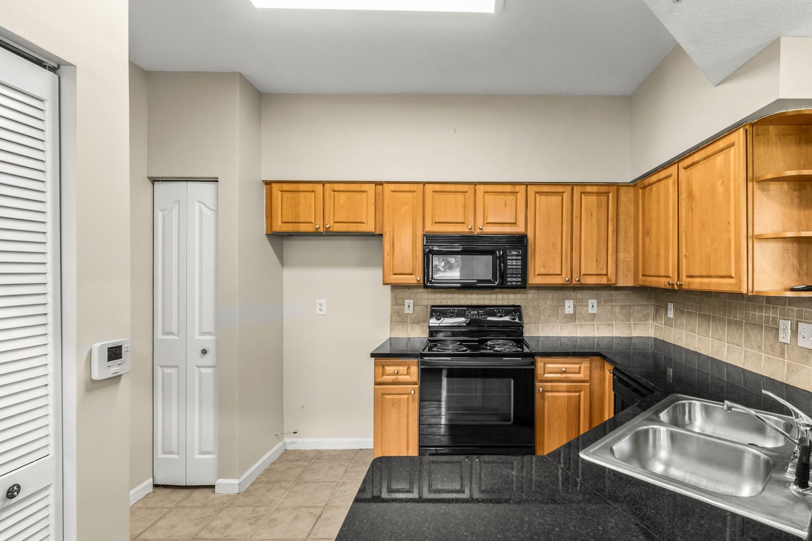 2058 Alta Meadows Lane 2511, Delray Beach, FL 33444 photo 11