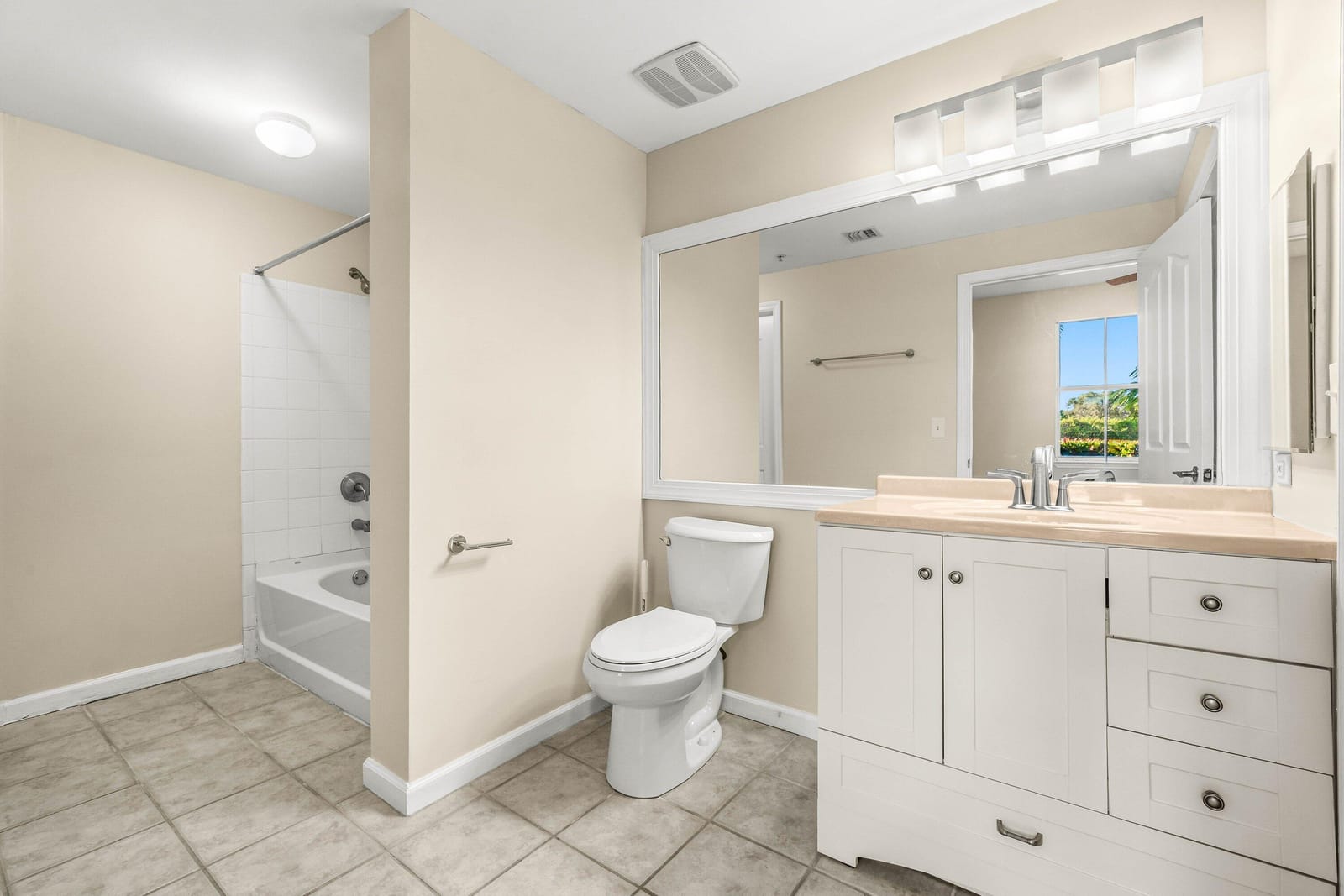 2058 Alta Meadows Lane 2511, Delray Beach, FL 33444 photo 20