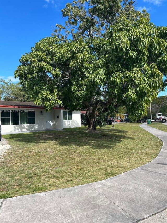 10011 SW 162nd Street, sold in Fairway Park Sec 3, Miami, FL