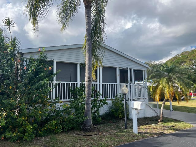 6761 NW 45th Avenue, sold in Deerfield Lake, Coconut Creek, FL