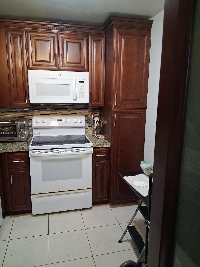 1400 Saint Charles Place 524 — photo 11
