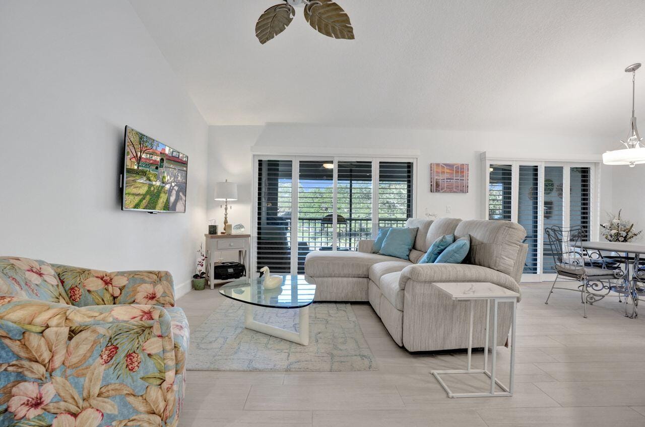 4 Lexington Lane E G, Palm Beach Gardens, FL 33418 photo 13