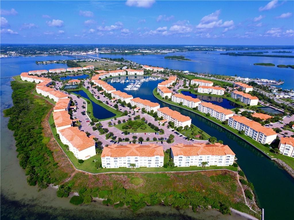 19 Harbour Isle Drive 106, Hutchinson Island, FL 34949 photo 27