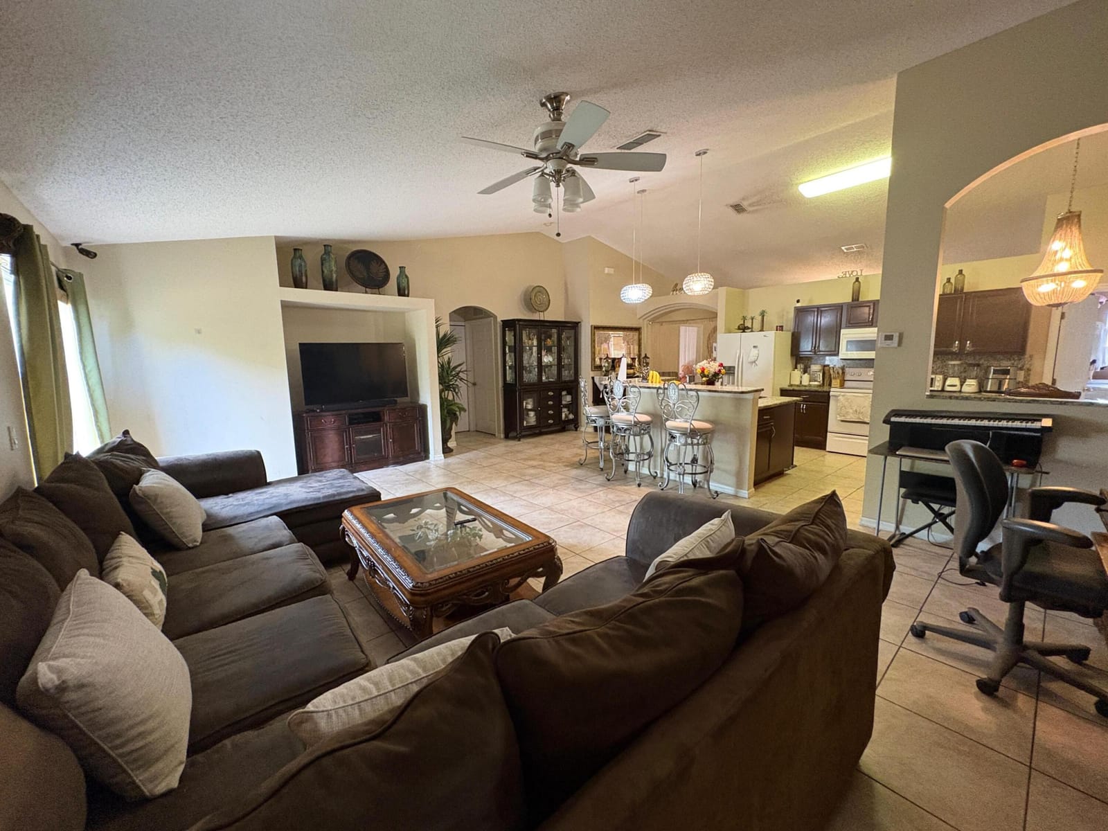 331 SE Husted Terrace — photo 7