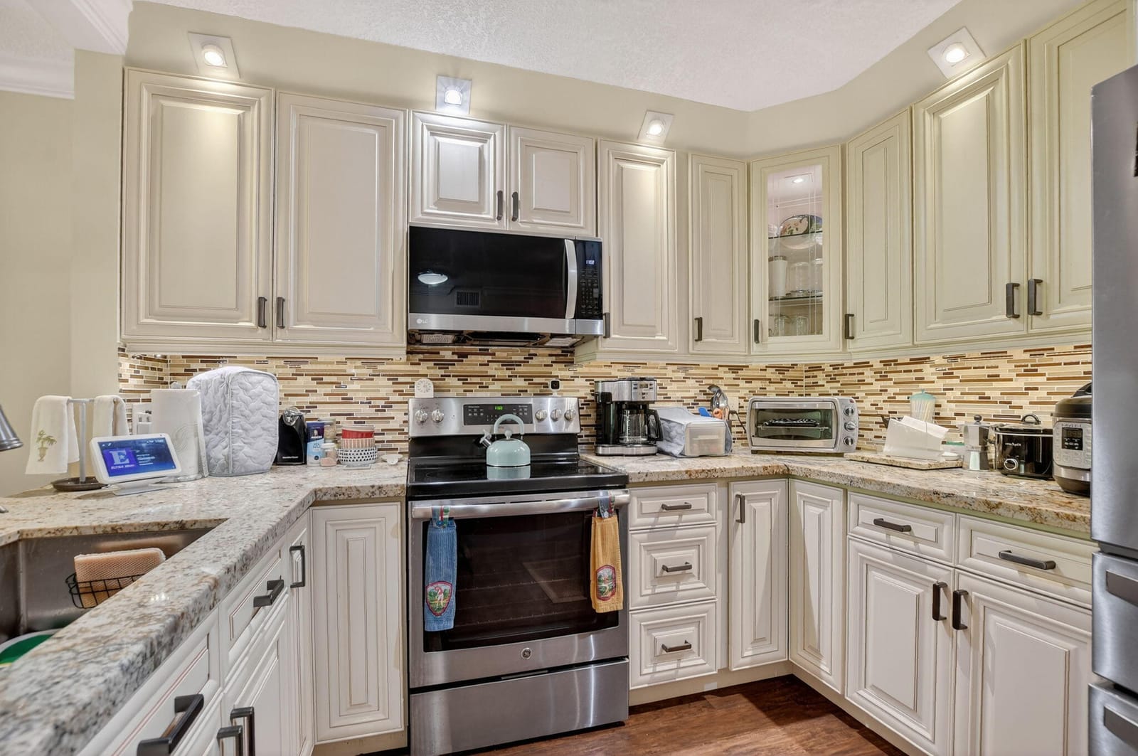 9215 Flynn Circle 8 — photo 6